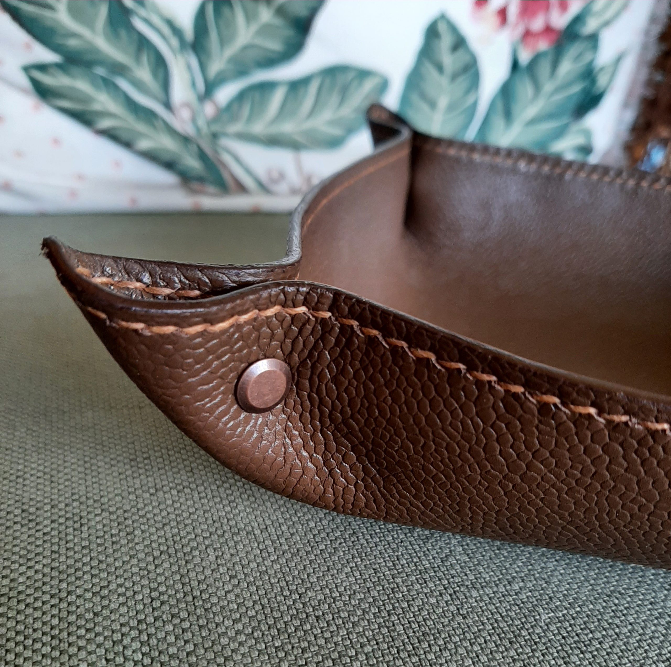 Vide-poches marron kaki – Image 4