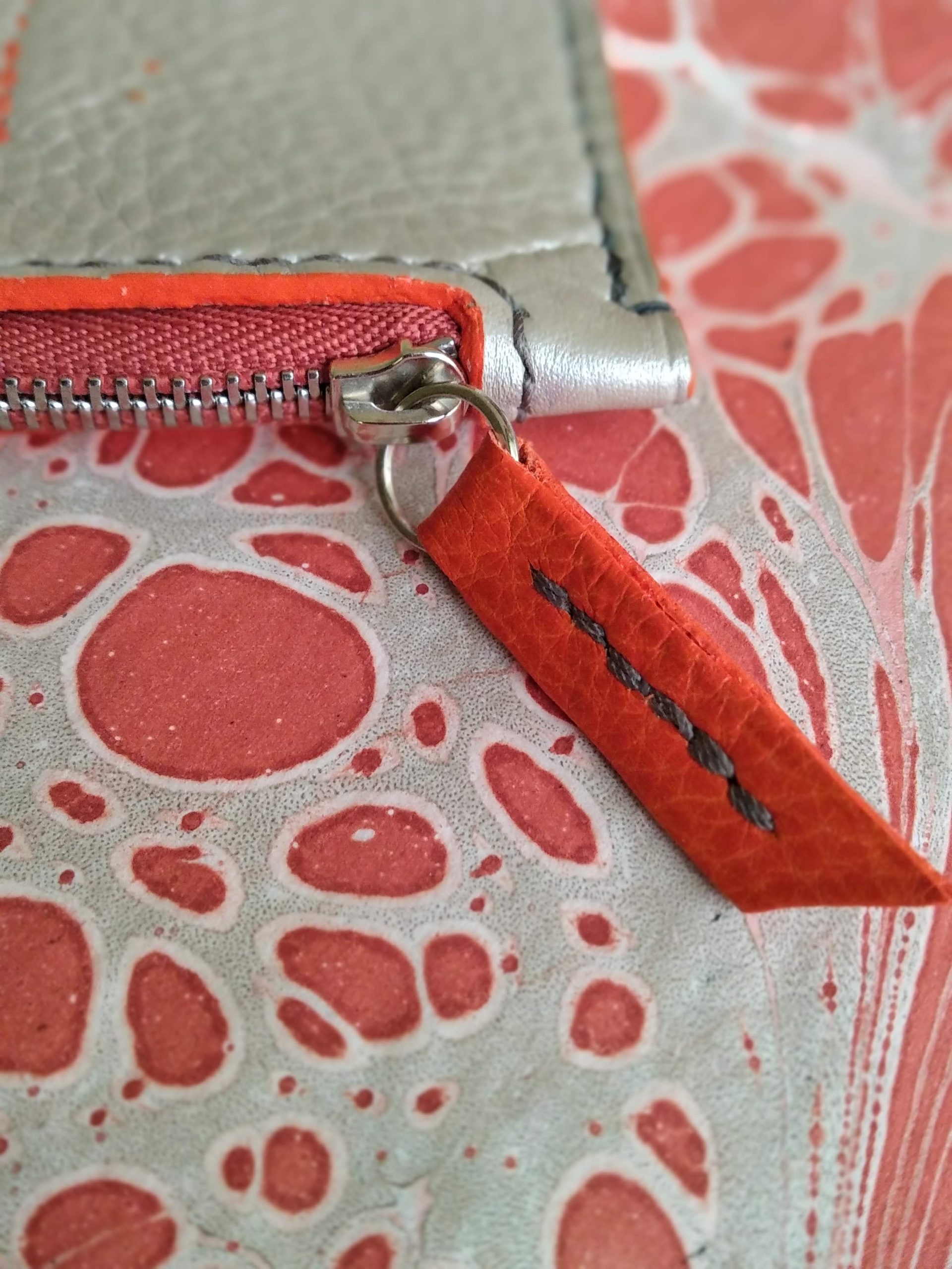 Pochette zippée blanc nacré – Image 5