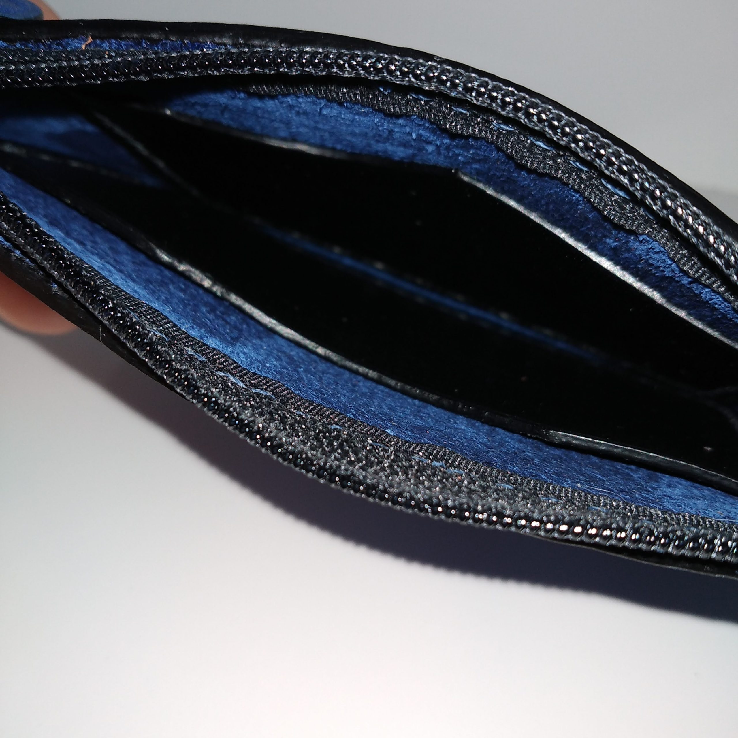 Pochette zippée bleue – Image 2